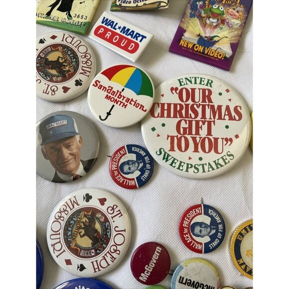 Vintage Pinback Button Collection - 30 Pcs - Wm. Dalton St. Joseph & More - Picture 5 of 12